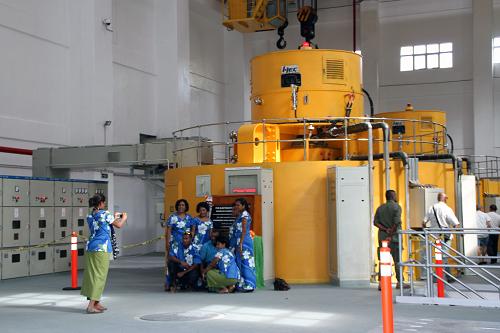中国援建斐济南德瑞瓦图电站竣工投产