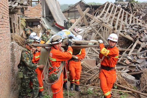 四川芦山地震死亡人数增至156人