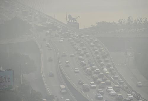 雾霾困扰南昌 空气重度污染