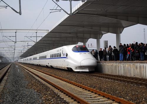 中国铁路总里程突破10万公里