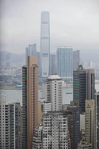 香港上年度税收超2000亿港元创新高