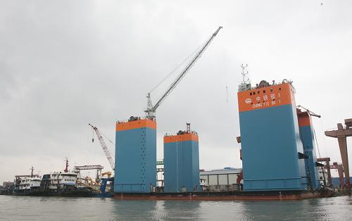 今年前三季度江苏南通造船产值超千亿