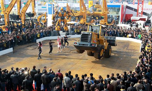 2012中国国际工程机械博览会在沪举行