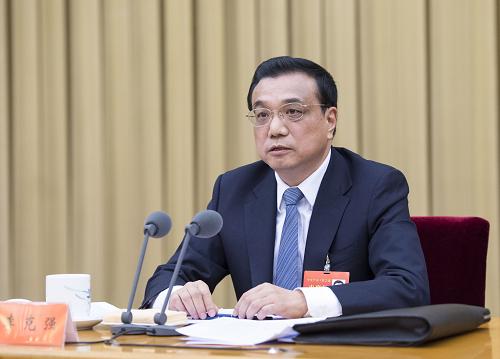 公安部副部长黄明就加快户籍制度改革接受专访