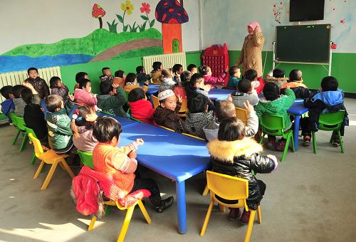 甘肃:山沟里的民族幼儿园