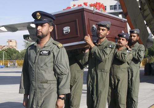 中国山友巴基斯坦遇袭事件遇难者遗体归国
