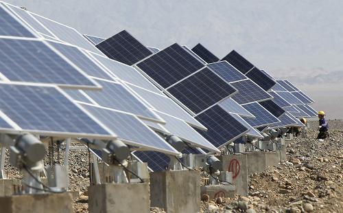 新疆哈密光伏发电站即将实现20兆瓦并网发电
