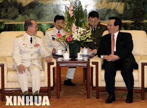 曾庆红会见奥地利国民议会议长和越南国防部长