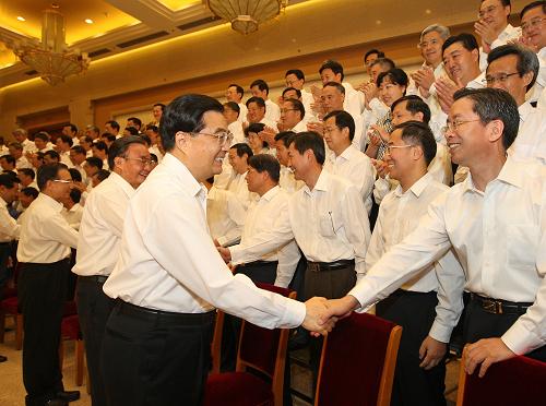 第十一次驻外使节会议7月17日至20日在北京召开。会前,胡锦涛、吴邦国、温家宝、贾庆林、李长春、习近平、李克强、贺国强、周永康会见了出席会议的驻外使节。新华社发
