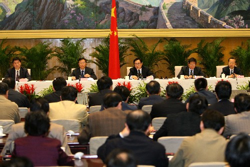 华建敏出席全国煤矿瓦斯防治工作电视电话会议