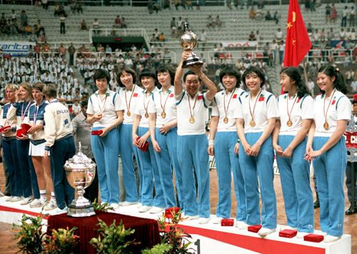 5月14日:中国女子羽毛球队首获尤伯杯