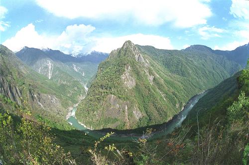 雅鲁藏布大峡谷