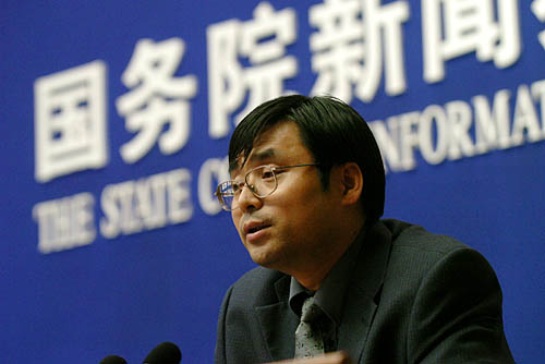 中国地震台网中心副主任、研究员张晓东回答记