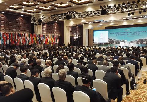 12月16日，第二届世界互联网大会在浙江乌镇开幕。新华社记者 刘杰 摄