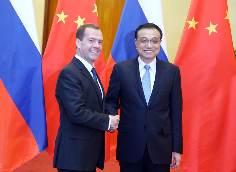 12月17日，国务院总理李克强在北京人民大会堂同俄罗斯总理梅德韦杰夫共同主持中俄总理第二十次定期会晤。新华社记者 姚大伟 摄