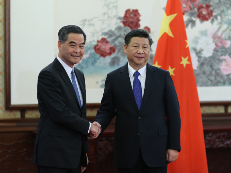 12月23日，国家主席习近平在中南海会见了来京述职的香港特别行政区行政长官梁振英。新华社记者 兰红光 摄