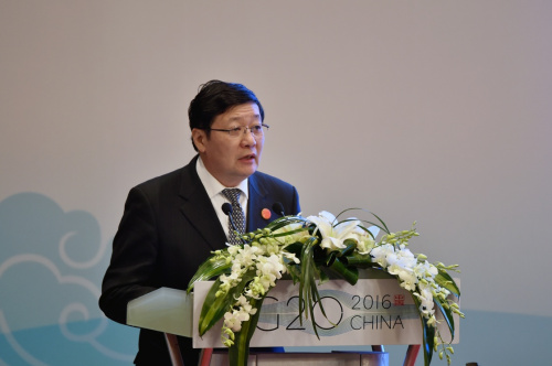 2月26日,中国财政部部长楼继伟出席研讨会并作主旨发言。新华社记者 李鑫 摄 2月26日,中国财政部部长楼继伟出席研讨会并作主旨发言。新华社记者 李鑫 摄