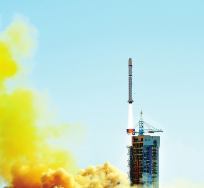 2015年10月7日12时13分，“吉林一号”卫星发射成功。