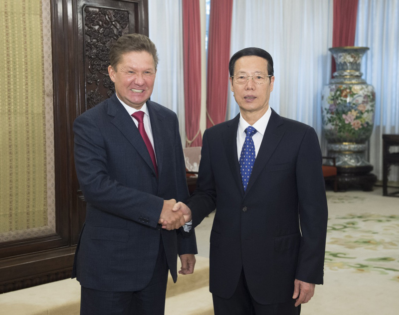 3月22日，中共中央政治局常委、国务院副总理张高丽在北京中南海紫光阁会见俄罗斯天然气工业公司总裁米勒。新