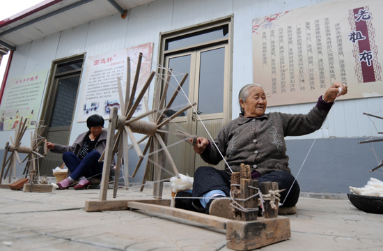 穿越时空的纺车之梦——一部短剧的创作与启示，穿越时空的纺车之梦，短剧创作与启示