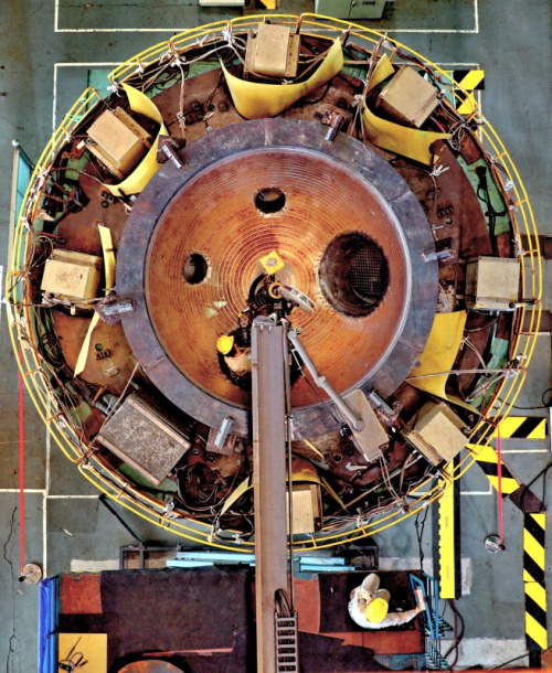 “华龙一号”核电机组蒸汽发生器正加紧制造，预计明年一季度可发往海外。