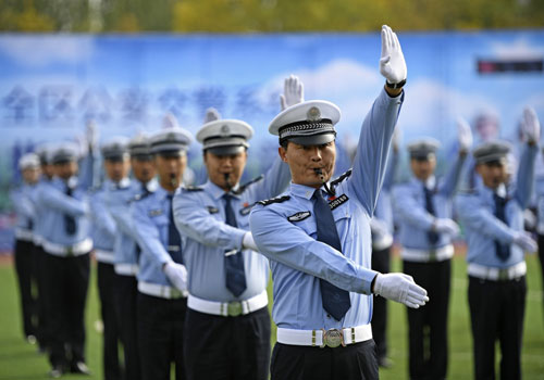宁夏:交警大比武_图片新闻_中国政府网
