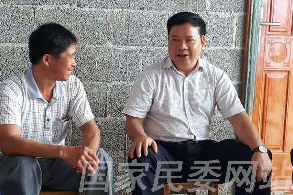 新闻 政务联播 部门自治区党委书记彭清华,政府主席陈武会见了督查组