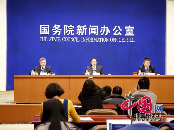 国新办就《关于实行以增加知识价值为导向分配政策的若干意见》有关情况举行发布会。（中国网 董宁）