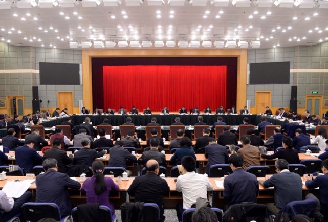 发展改革委主持召开去产能、去杠杆、降成本工