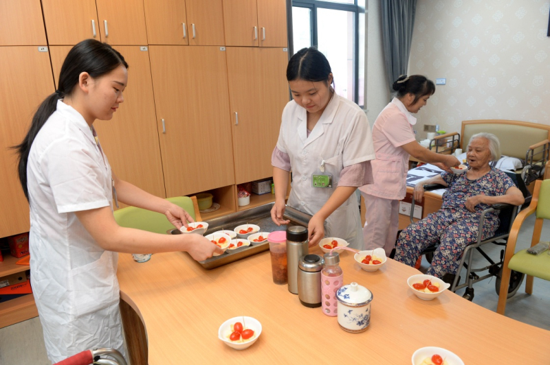 章贡市人口_章贡王洞藏原浆图片