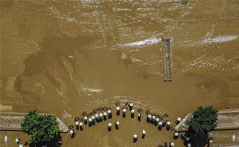 湘江长沙段退出警戒水位_图片新闻_中国政府网