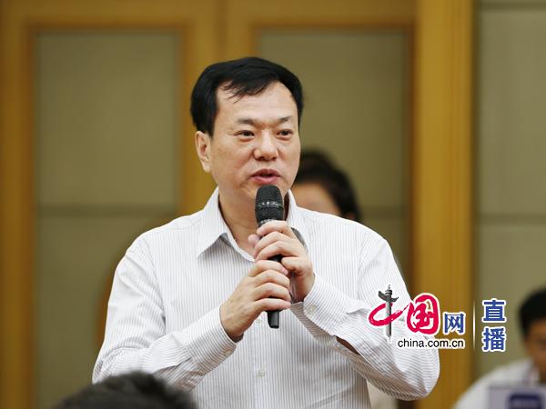 国家卫计委食品安全标准与监测评估司司长刘金峰 中国网 宗超 摄