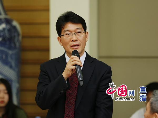 新闻办就《关于建立现代医院管理制度的指导意