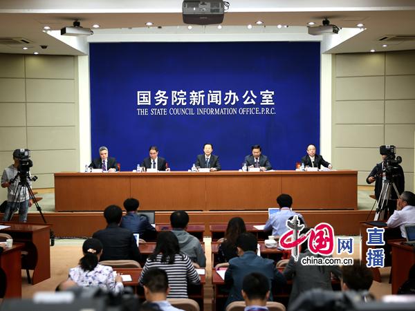 2012中国农业人口比重_蔡昉：中国人口还有可挖掘潜力应继续减少农业人口