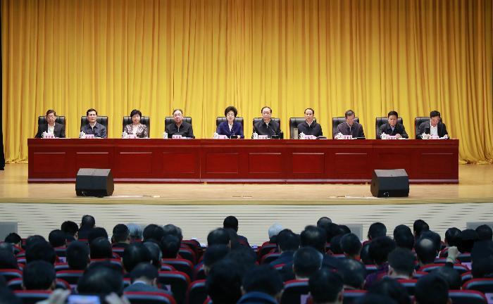 人口计生学习大精神_凤冈县人口计生局集中学习十八大精神