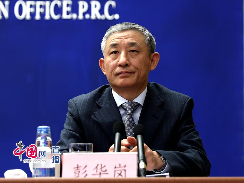 国务院国资委副秘书长,新闻发言人彭华岗
