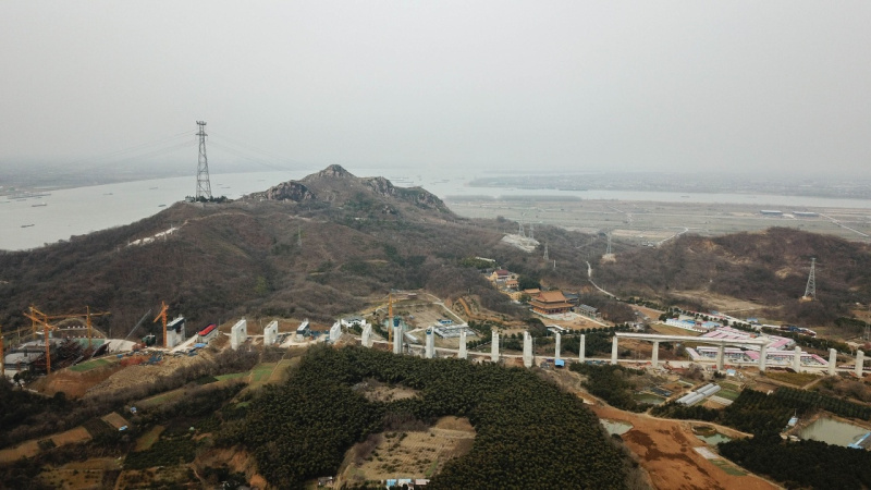 江苏:五峰山长江大桥进入上部结构施工阶段