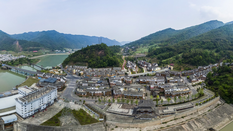 临沧地区GDP多少_临沧地区茶山分布图(2)