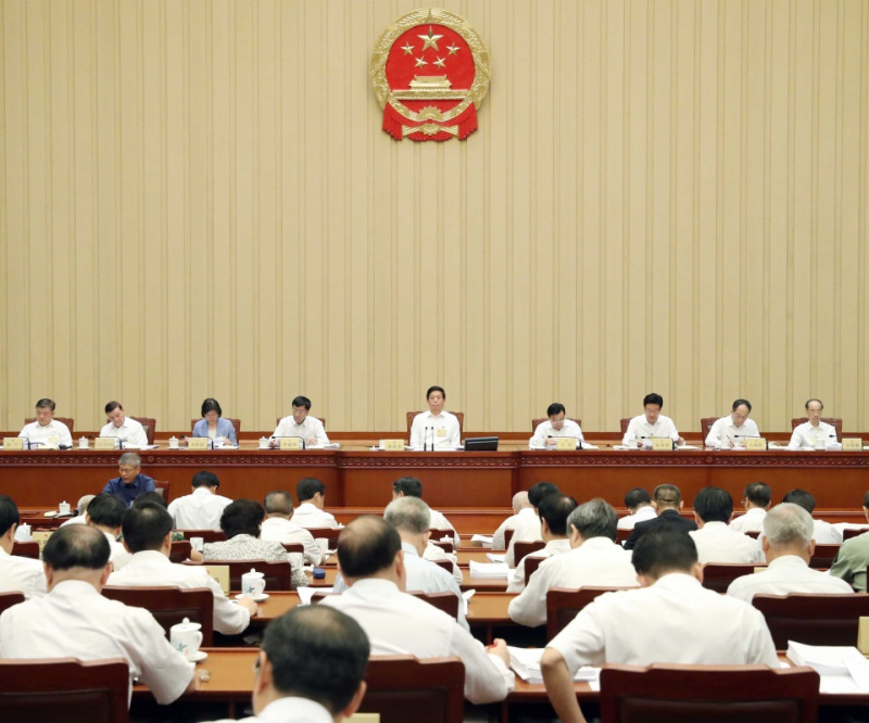 十三届全国人大常委会第五次会议在京举行 栗战书主持