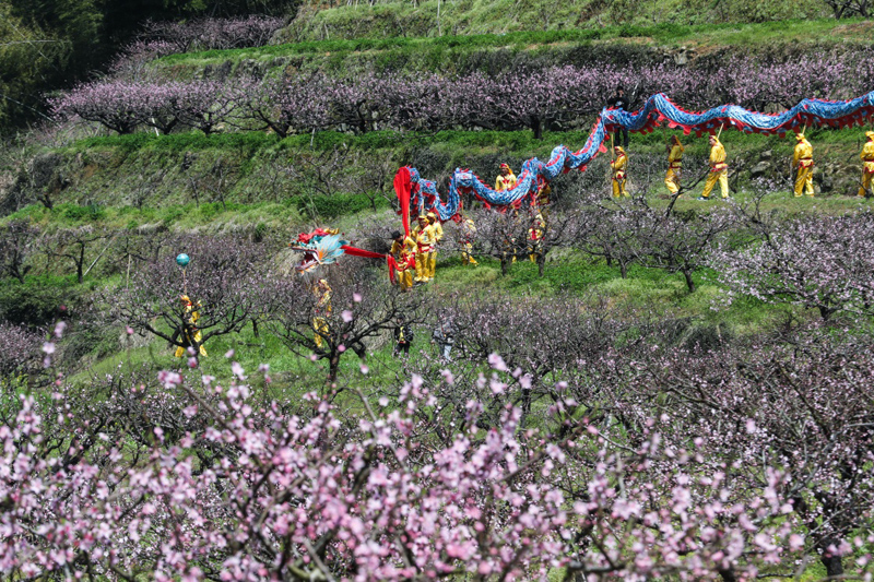 春季“山乡大会”开启乡村旅游大戏