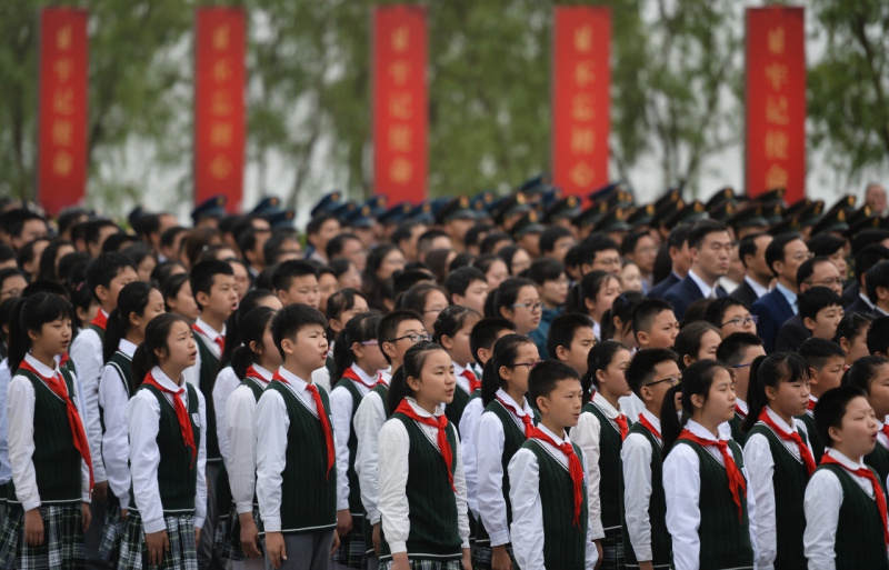 南京举行升旗仪式纪念渡江战役胜利暨南京解放70周年