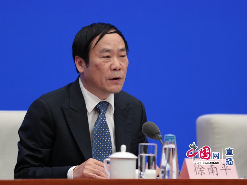科技部副部长徐南平回答记者提问