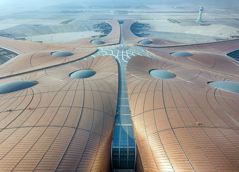 凤凰展翅 北京新机场如期竣工