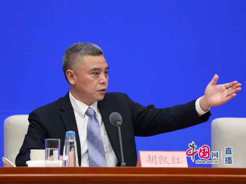 出社会以后-挂机方案国务院消息办就减税费优服务助复产促发展有关环境举行发布会 ...挂机论坛(6)