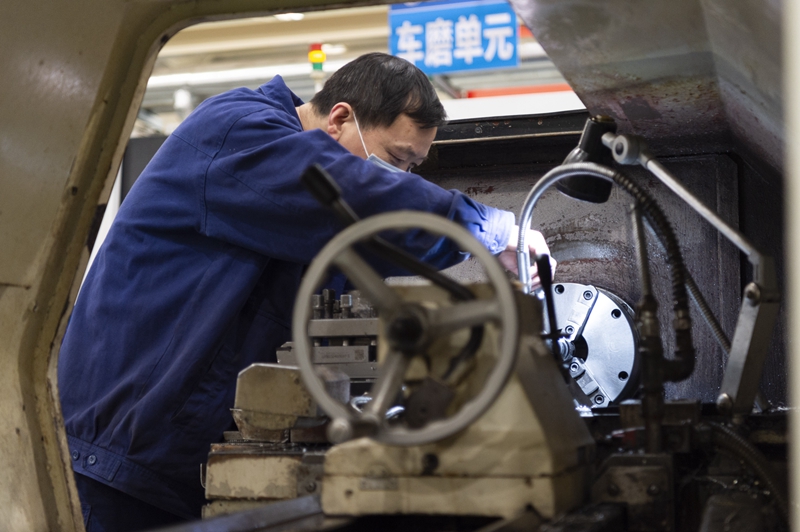 湖北襄阳：促进产业链整体协调稳定运行 助力大型制造业企业复工复产