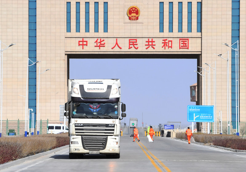 新疆陆路口岸加强措施应对境外疫情输入