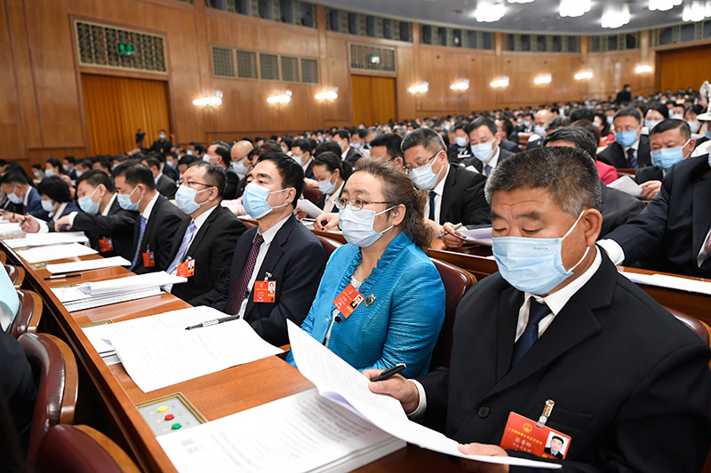 十三届全国人大三次会议在京开幕