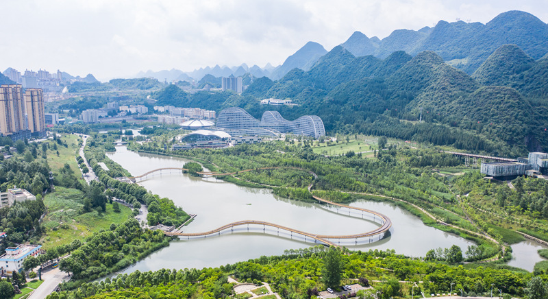 明湖湿地风光美