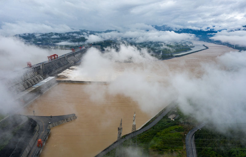 今年入汛以来最大洪水抵达三峡 流量超6万立方米/秒