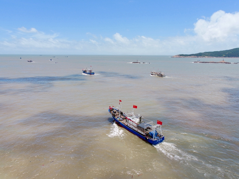 福建霞浦：渔船出海庆开渔